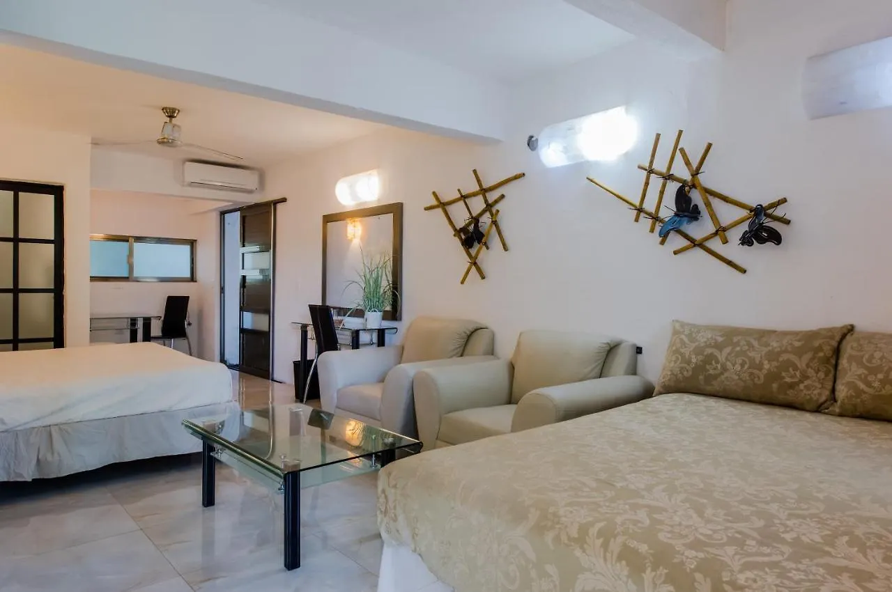 Bed & Breakfast Private Villa 10 Rooms, Private Pool, Walk To Beach Playa del Carmen